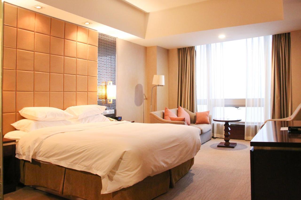 Crowne Plaza Yantai Sea View, An Ihg Hotel Εξωτερικό φωτογραφία