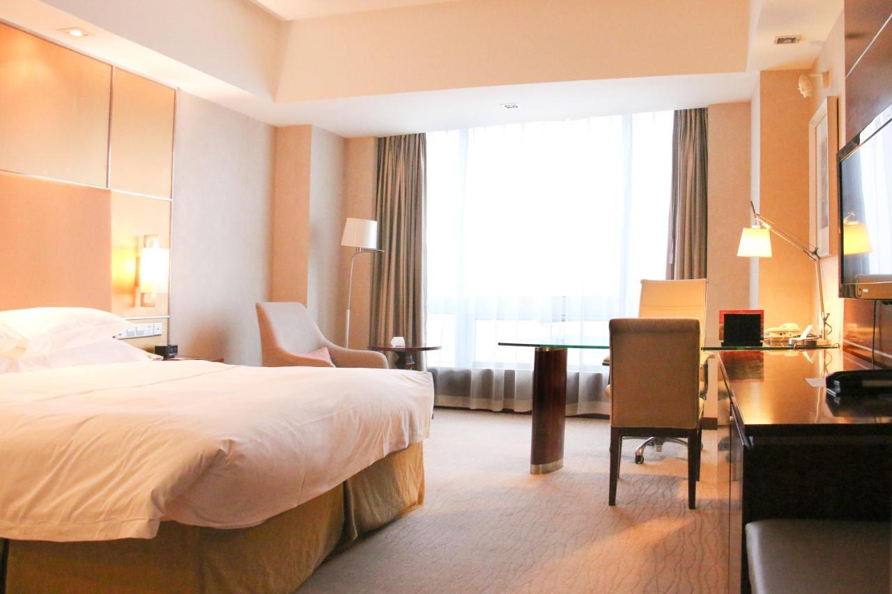 Crowne Plaza Yantai Sea View, An Ihg Hotel Εξωτερικό φωτογραφία