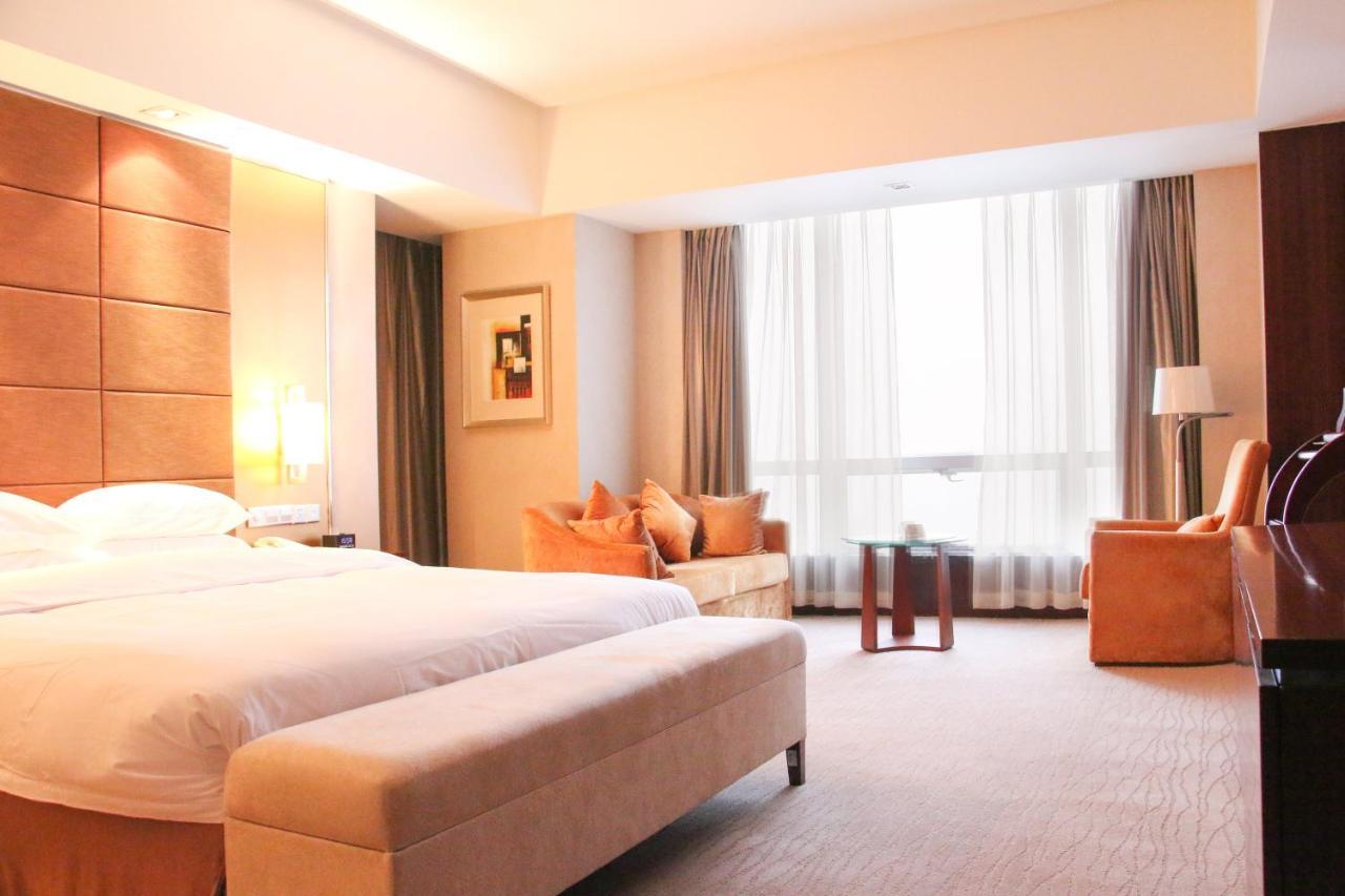 Crowne Plaza Yantai Sea View, An Ihg Hotel Εξωτερικό φωτογραφία